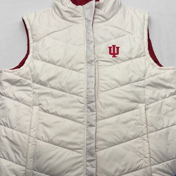 Columbia Jackets & Blazers - Columbia White Quilted Puffer Vest with Red Trim